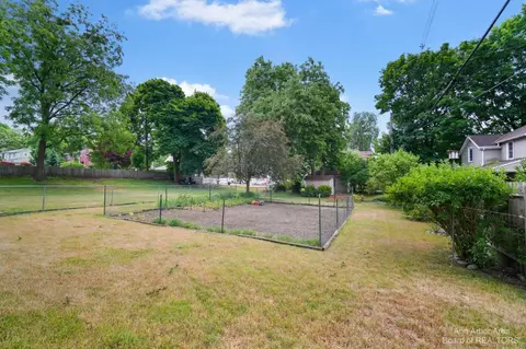 722 W Washington Ave, Jackson, MI 49201 photo 42
