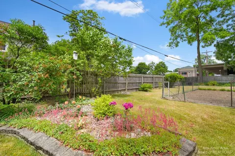 722 W Washington Ave, Jackson, MI 49201 photo 40