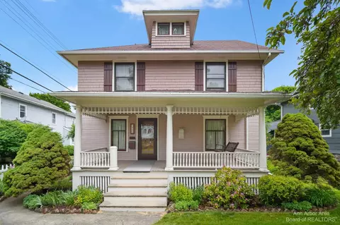 722 W Washington Ave, Jackson, MI 49201