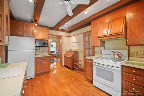 722 W Washington Ave, Jackson, MI 49201 photo 8