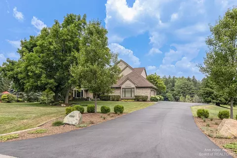 3950 S Michael Rd, Ann Arbor, MI 48103