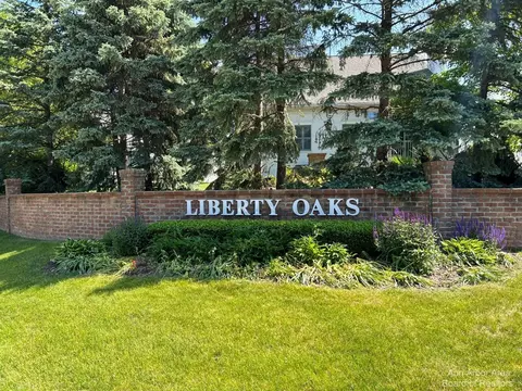 674 Boston Ct, Ann Arbor, MI 48103