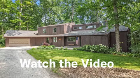 13183 Mckinley Rd, Chelsea, MI 48118