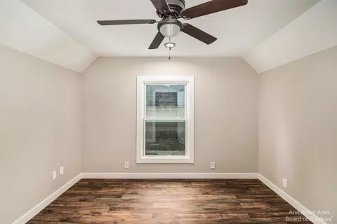 217 N Elm Ave, Jackson, MI 49202 photo 14