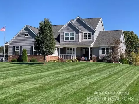 4143 Mckenna Dr, Adrian, MI 49221