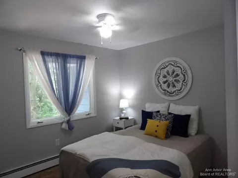 256 Curtis Ave, Jackson, MI 49203 photo 8