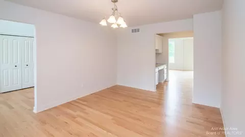 10187 Meadowmere Pl, Saline, MI 48176 photo 11