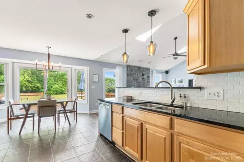 9849 Charleston, Willis, MI 48191 photo 20