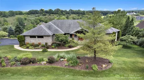 4034 Lake Vista Dr, Dexter, MI 48130