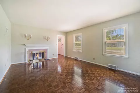 711 Outer Dr, Tecumseh, MI 49286 photo 7