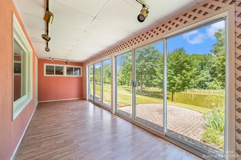 711 Outer Dr, Tecumseh, MI 49286 photo 21