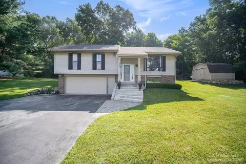 6868 Eastbourne, Gregory, MI 48137 photo 4