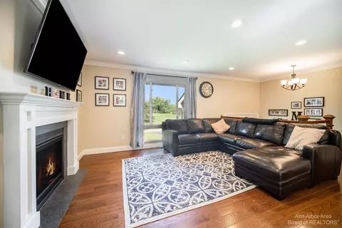 6868 Eastbourne, Gregory, MI 48137 photo 6