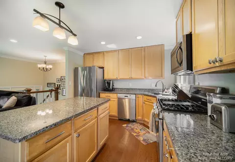 6868 Eastbourne, Gregory, MI 48137 photo 7