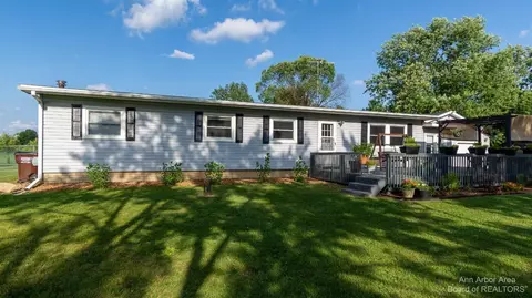 12101 N Adrian Hwy, Clinton, MI 49236