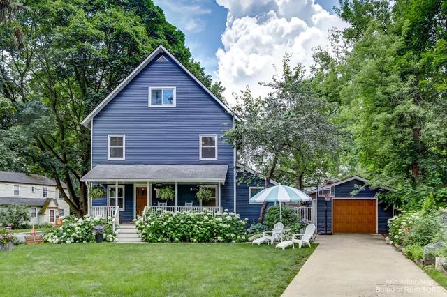 703 Felch St, Ann Arbor, MI 48103