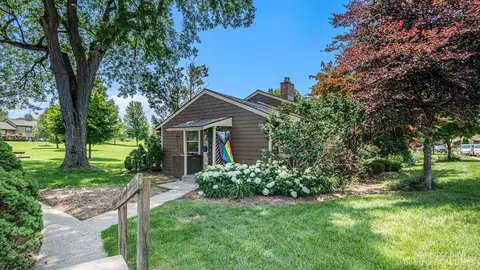 2329 Parkwood Ave, Ann Arbor, MI 48104
