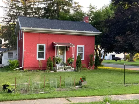 308 Burton St, Clinton, MI 49236