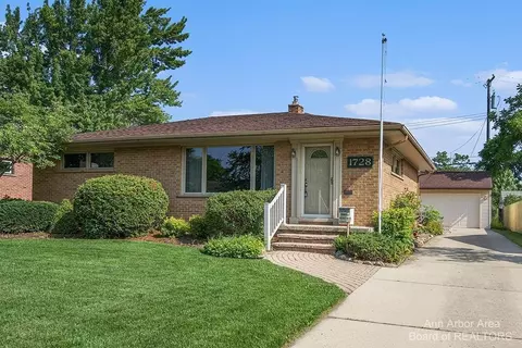 1728 Sanford Pl, Ann Arbor, MI 48103