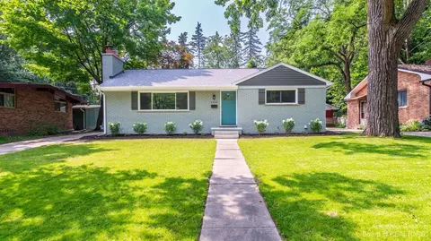 1405 Hewett Dr, Ann Arbor, MI 48103