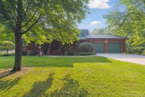 12303 Bunton Rd, Willis, MI 48191