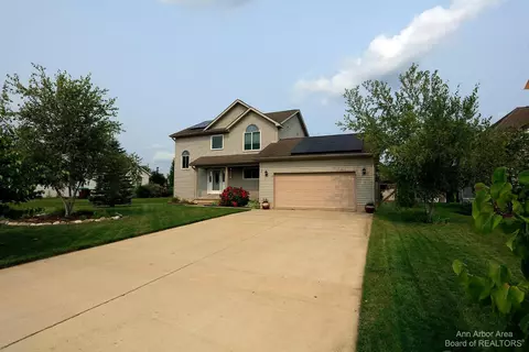 837 Bobwhite Ln, Milan, MI 48160