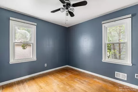 5013 Niagara St, Wayne, MI 48184 photo 10