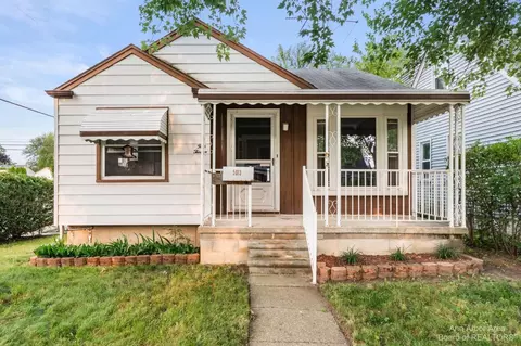 5013 Niagara St, Wayne, MI 48184 photo 3