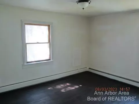 10747 Bunton Rd, Willis, MI 48191 photo 9