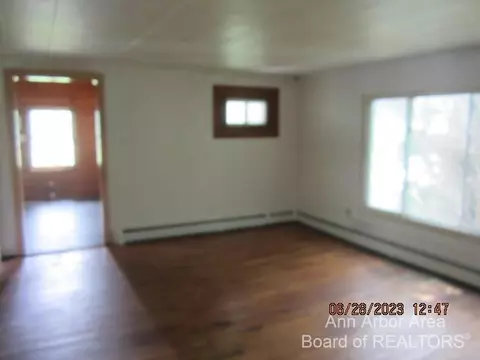 10747 Bunton Rd, Willis, MI 48191 photo 7