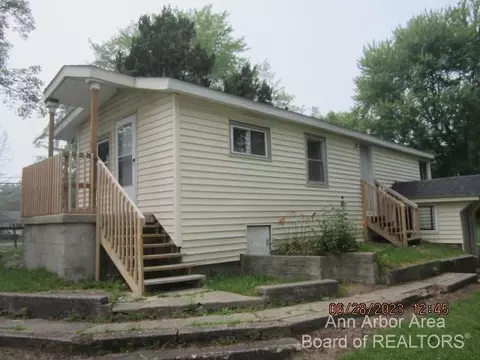 10747 Bunton Rd, Willis, MI 48191 photo 4