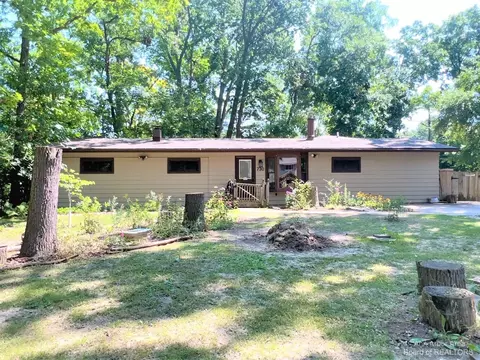 730 Dellwood Dr, Ann Arbor, MI 48103