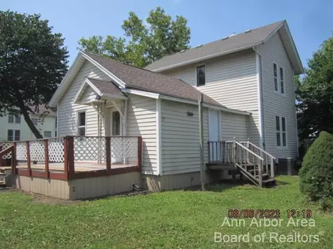 1002 E Maumee, Adrian, MI 49221 photo 9