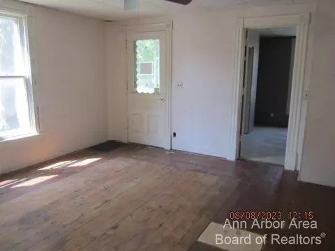 1002 E Maumee, Adrian, MI 49221 photo 3