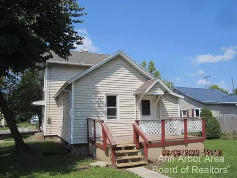 1002 E Maumee, Adrian, MI 49221 photo 8