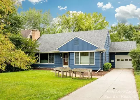 603 Sunset Rd, Ann Arbor, MI 48103