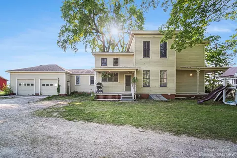 4021 E Carleton Rd, Adrian, MI 49221