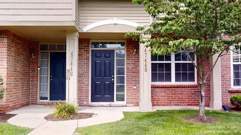47440 Pembroke Dr, Canton, MI 48188