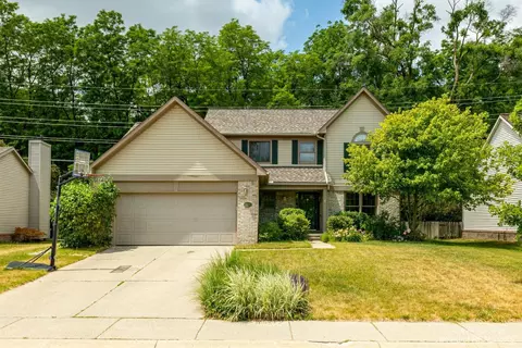 2915 Leslie Park Cir, Ann Arbor, MI 48105