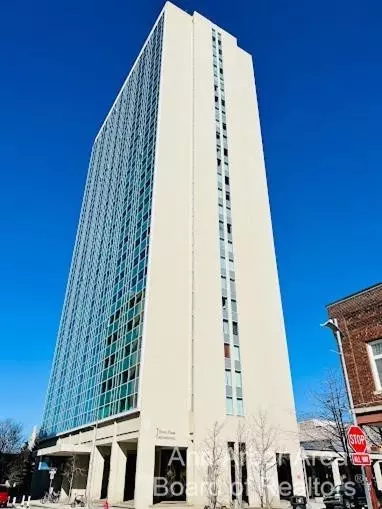 555 E William St #7B, Ann Arbor, MI 48104
