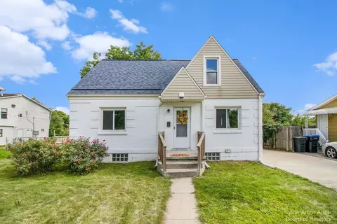 1025 Madison St, Ypsilanti, MI 48197
