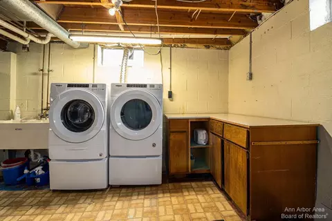 1911 Dunmore Rd, Ann Arbor, MI 48103 photo 25