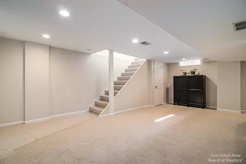 1911 Dunmore Rd, Ann Arbor, MI 48103 photo 24