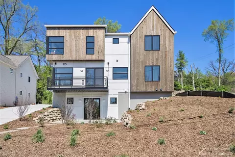 915 Wildt St, Ann Arbor, MI 48103