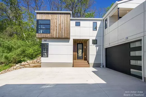 917 Wildt St, Ann Arbor, MI 48103