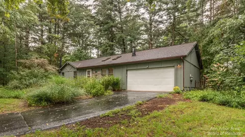 13238 Noah Ct, Gregory, MI 48137