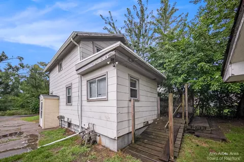 1141 Carson Ave, Jackson, MI 49203 photo 11