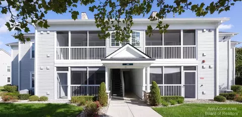 4501 Inverness St #41, Dexter, MI 48130