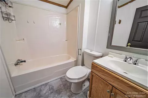 2372 Spencer, Jackson, MI 49202 photo 10