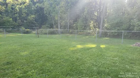 1405 Shepherd Rd, Tecumseh, MI 49286 photo 6